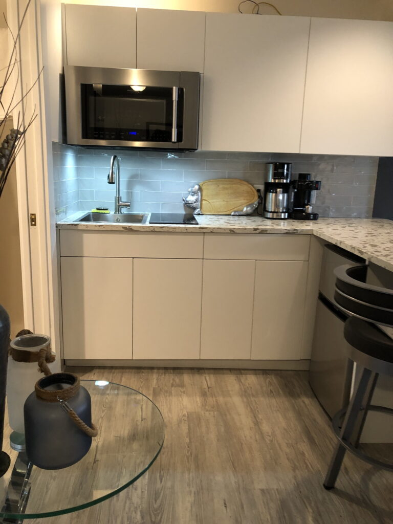 HoneymoonKingKitchen1500x2000c
