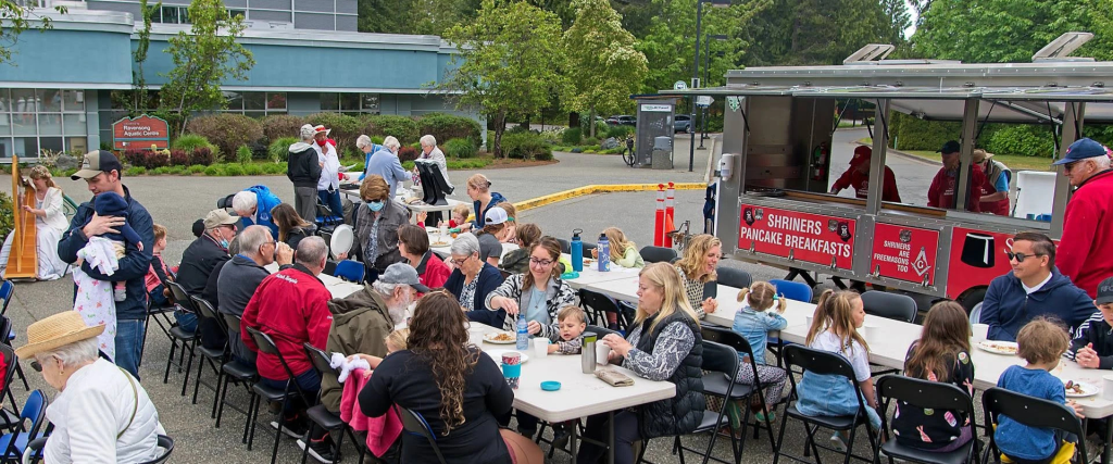 eating in qualicum